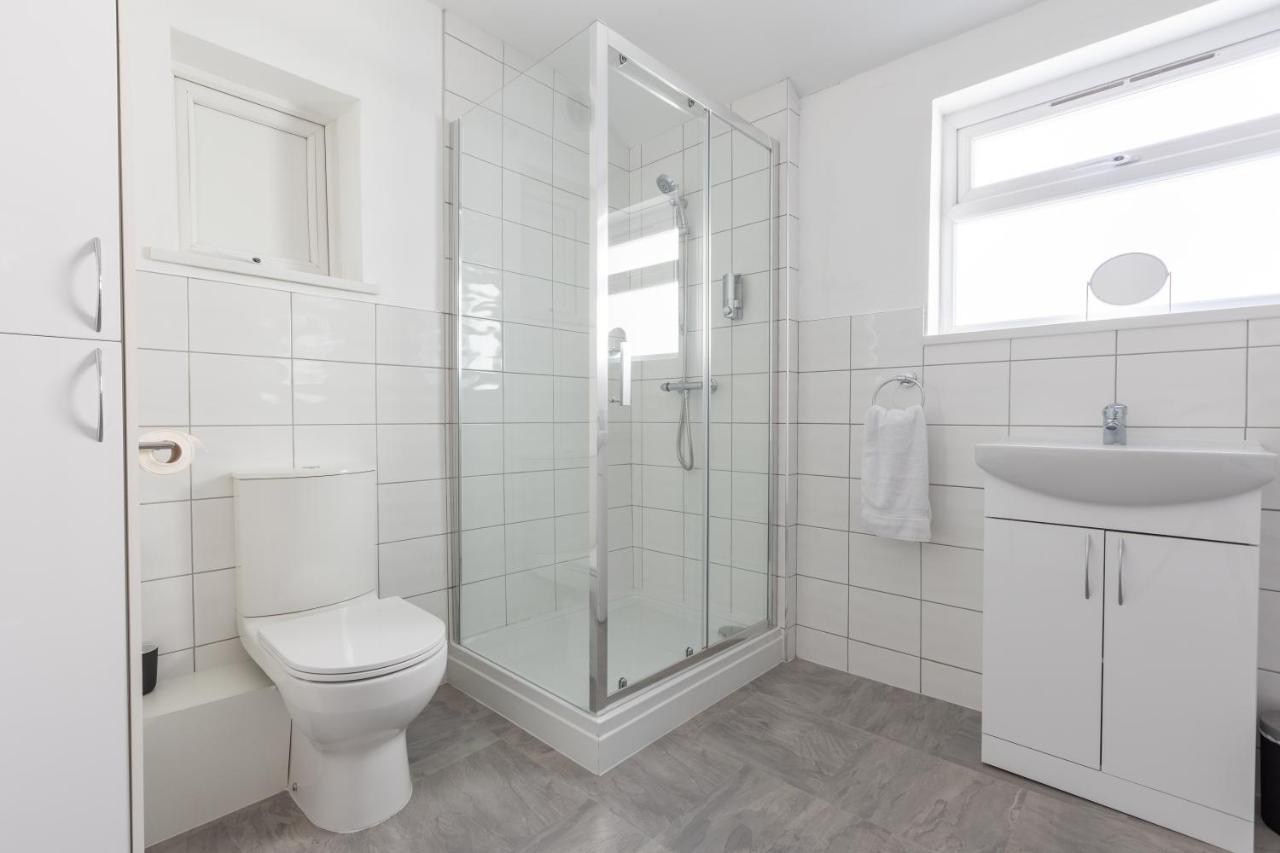 Platform Stadium Apartment With Parking Kingston upon Hull Buitenkant foto