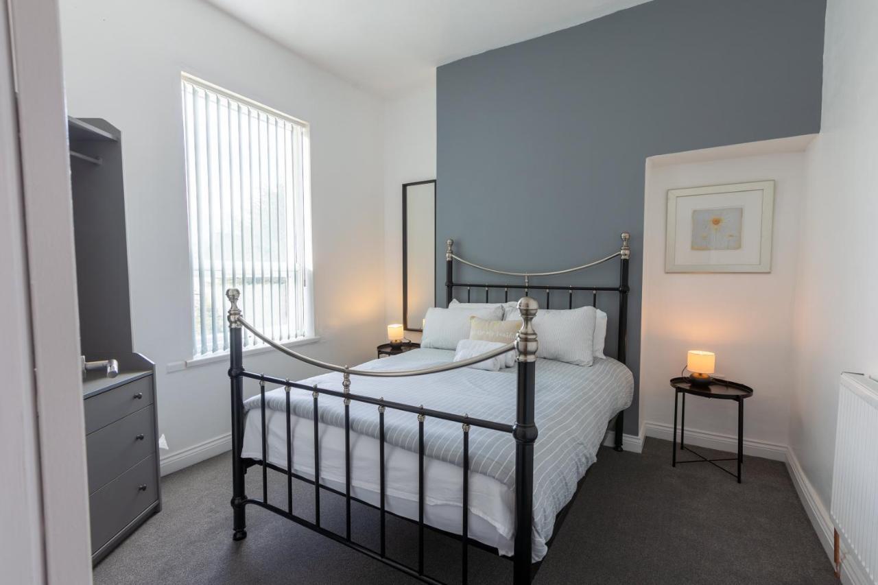 Platform Stadium Apartment With Parking Kingston upon Hull Buitenkant foto